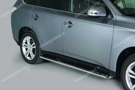 MISUTONIDA OVAL SIDE BARS WITH PLASTIC FOOTSTEPS MITSUBISHI Outlander