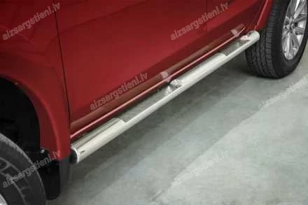 STEELER ROUND SIDE BARS WITH INTEGRATED FOOTSTEPS FORD Kuga